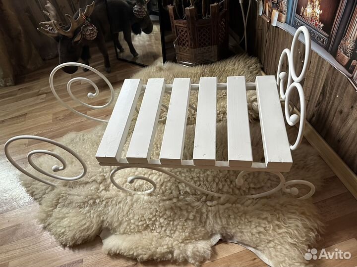 Новогодние сани для фотосессии