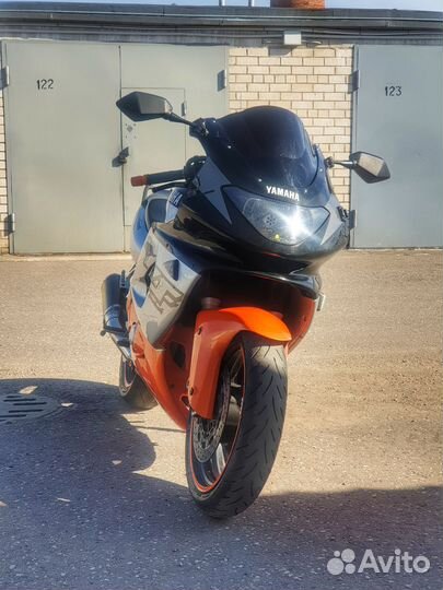 Yamaha YZF-600R thundercat