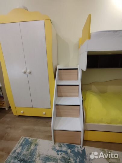 Мебель в детскую комнату