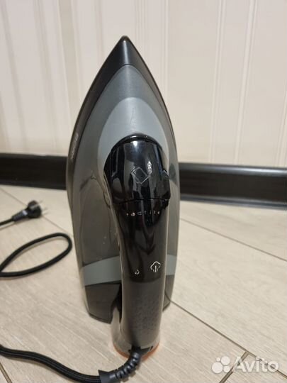 Продам утюг б/у Bork