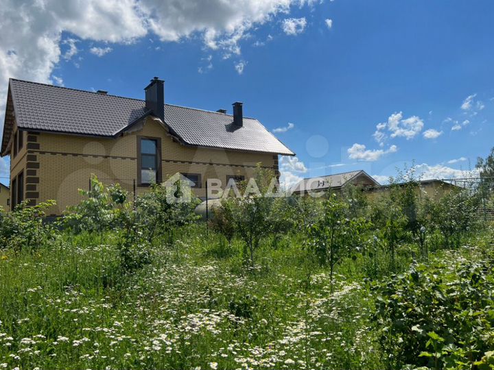 Дом 190 м² на участке 11 сот.