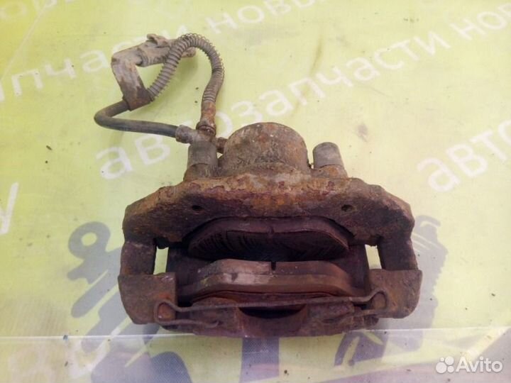 Суппорт передний левый Ford Fiesta MK4 1.3 J4T