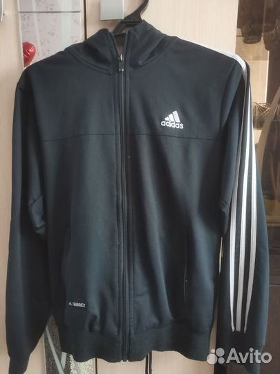 Спортивный костюм adidas