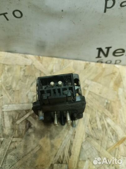 Резистор печки Mercedes-Benz E-Classe W124 M102