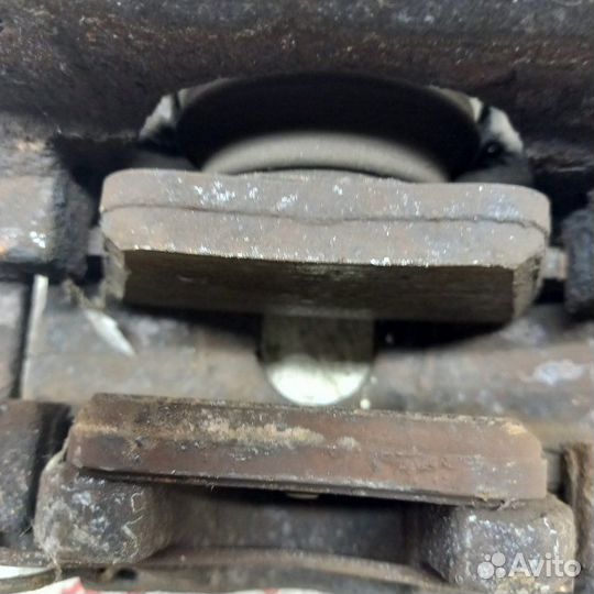 Суппорт тормозной задний правый Volvo Xc90 B5254