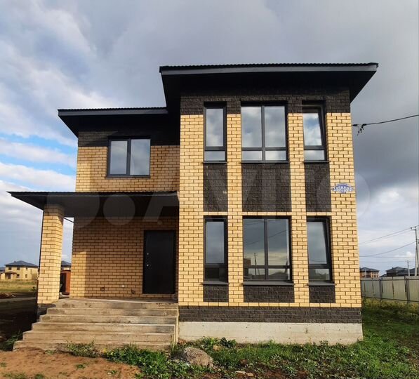 Дом 148 м² на участке 8 сот.