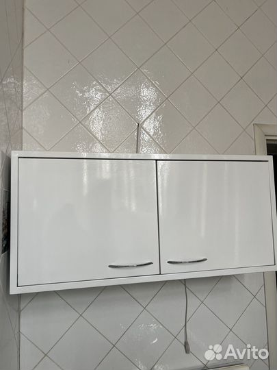 Навесной медицинский шкаф тумба