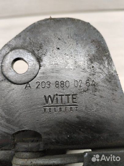 Замок капота Mercedes C-Class Coupe W203 M271 2003