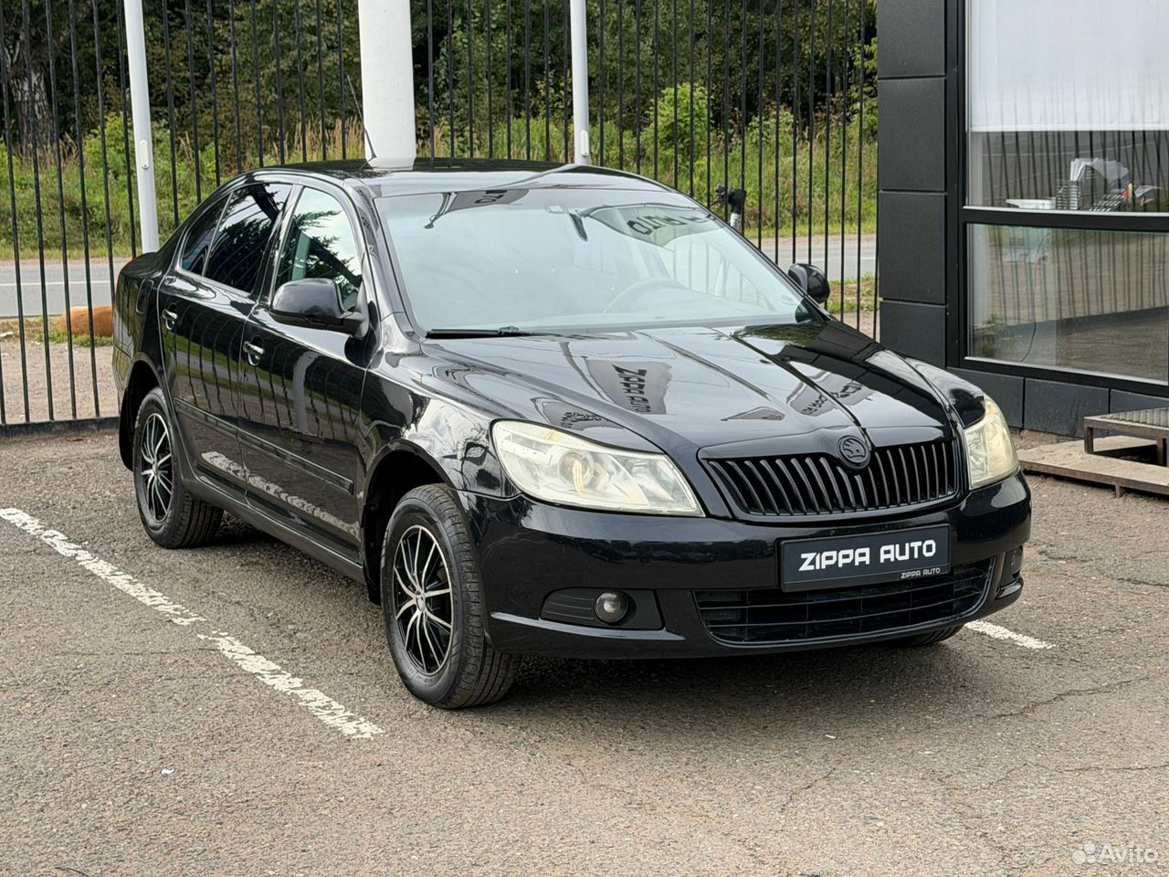 Skoda Octavia 1.6 AT, 2010, 186 395 км