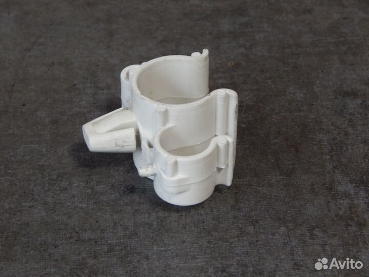 Держатель шлангов для стиральных машин