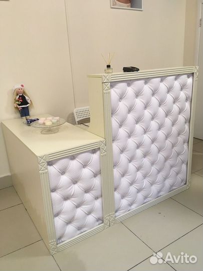 Стойка ресепшн для магазина