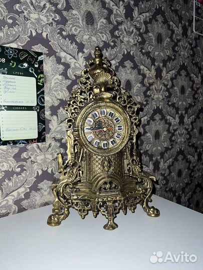 Антикварные часы