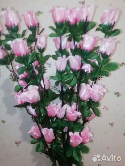 Букет цветы на кладбище