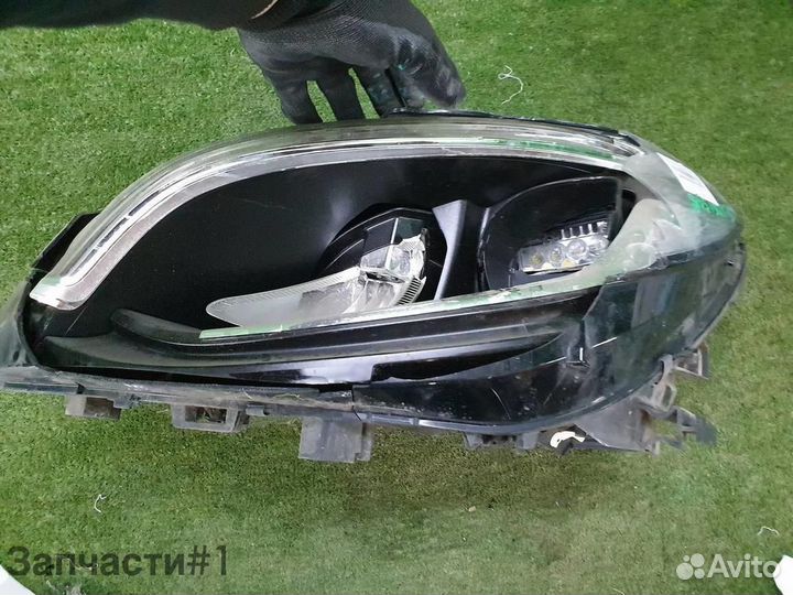 Фара левая Mercedes B w246 (2014-2018) LED