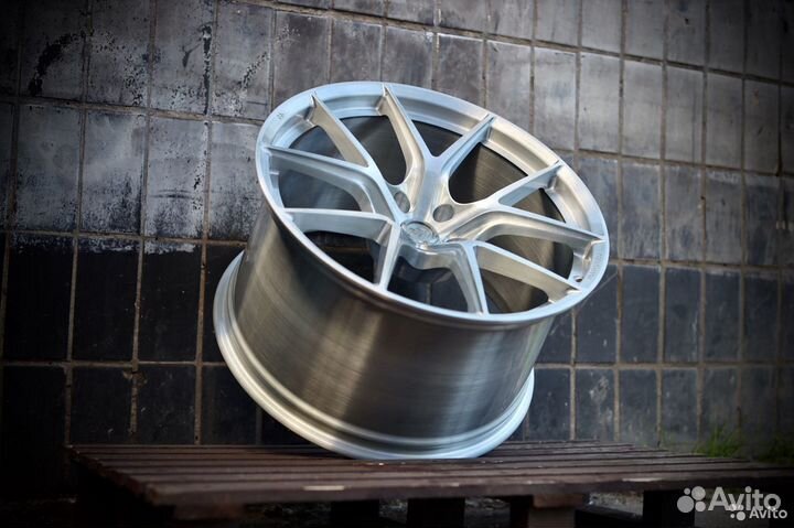 Кованые диски MW Forged R20 на BMW G20 G30 G11 G12