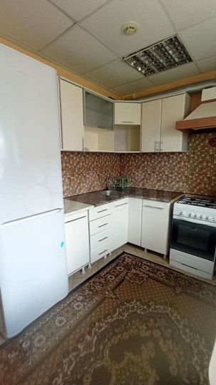 2-к. квартира, 50 м², 1/3 эт.