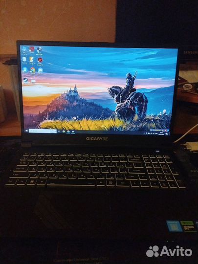 Игровой ноутбук gigabyte