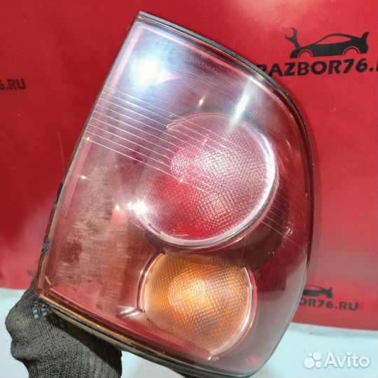 Фонарь левый наружный на Lexus RX300