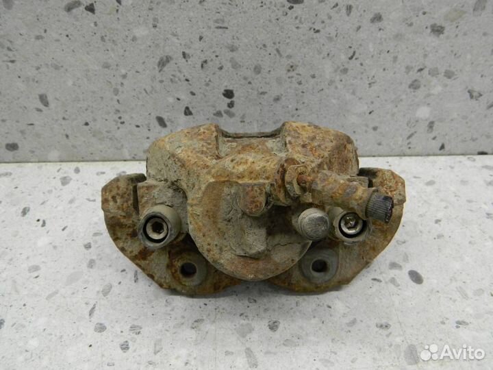 Суппорт передний правый Mazda 3 BK 2002-2009