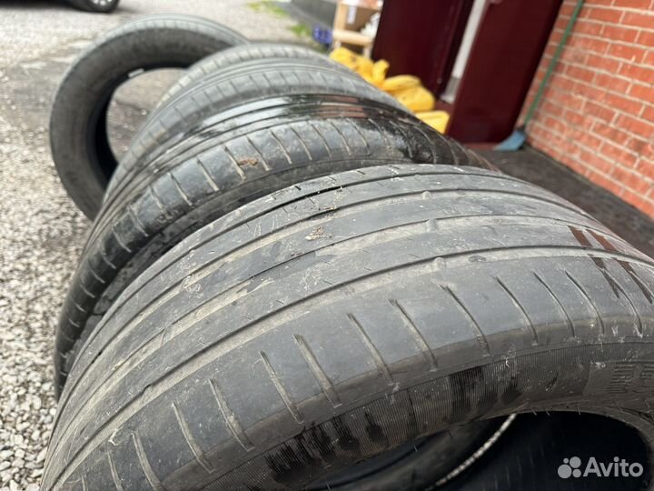 Michelin Pilot Sport 4 SUV 265/50 R20 107V
