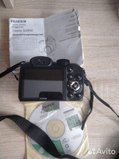 Продам фотоаппарат Fujifilm s2900