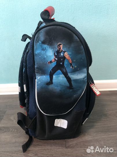Рюкзак школьный