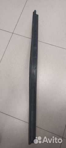 Уплотнитель двери передней левой Mercedes W164