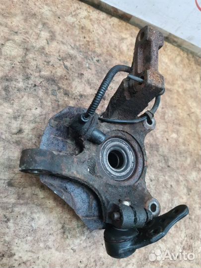 Кулак поворотный передний левый Chevrolet Lacetti