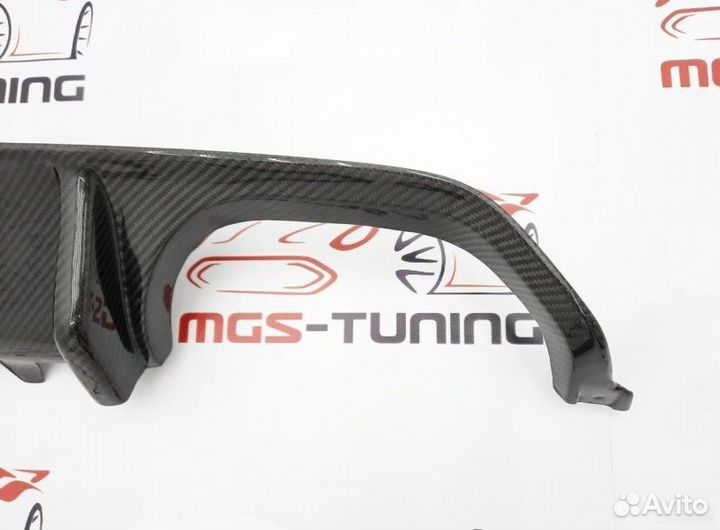 Диффузор M-Perfomance для BMW M4 F82 Карбон
