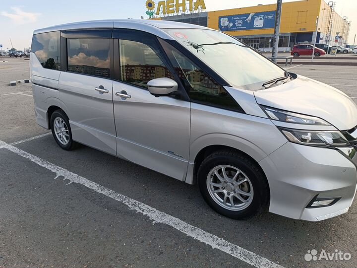 Nissan Serena 2.0 CVT, 2018, 125 000 км