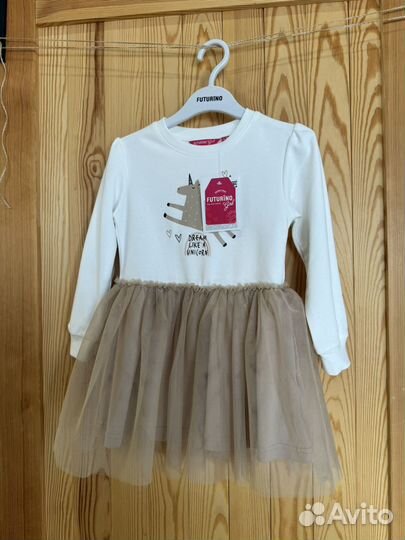 Платье для девочки 98 новое