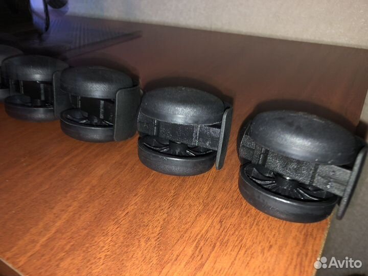 Кресло на запчасти: мултиблок, крестовина, ролики