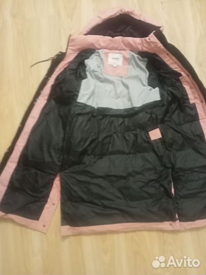 Пуховик зимний женский