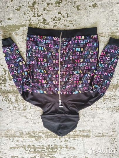 Спортивный костюм