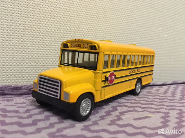 Модель коллекционная автобус школьный