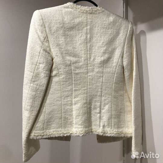 Жакет в стиле шанель