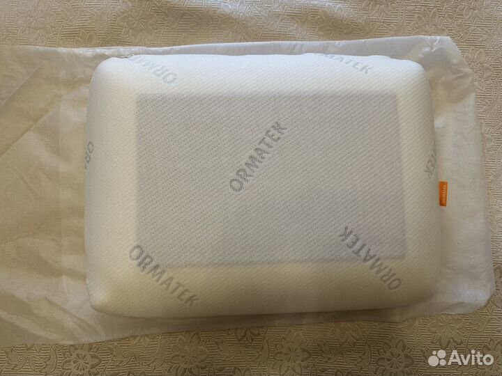 Десткая анатомическая подушка