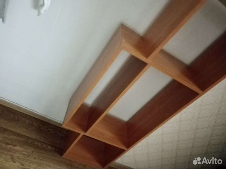 Полка настенная навесная