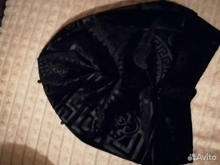 Женская шапка