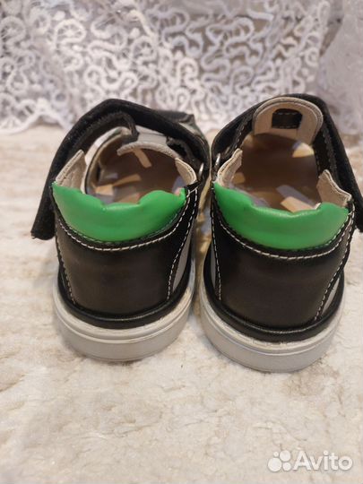 Сандалии детские для мальчиков 24