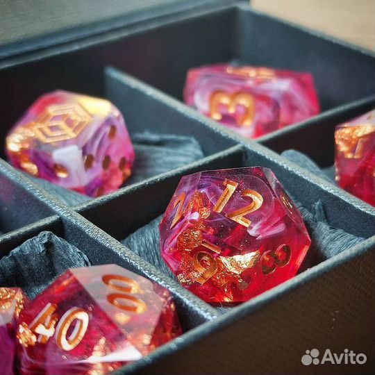 Дайсы / игральные кости ручной работы на заказ