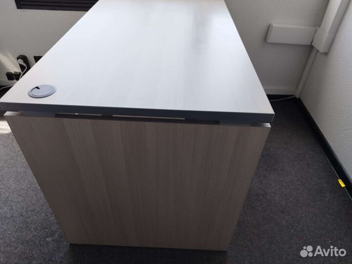 Мебель для кабинета с зеркалом