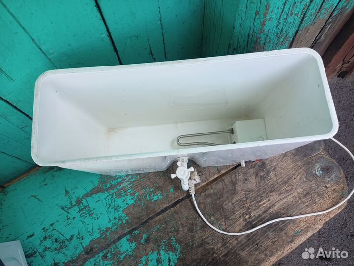 Умывальник дачный с водонагревателем