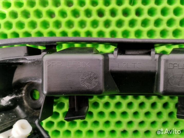 Кронштейн бампера задний правый Land Rover Range