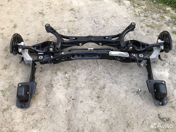 Задний подрамник 3Q0505235AA (балка) Passat B8