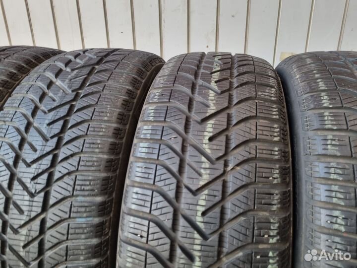 Pirelli Winter SnowControl Serie 3 205/55 R16