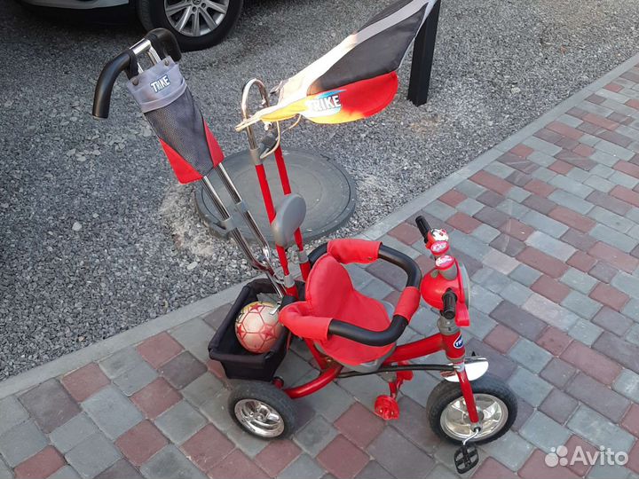 Детский трехколесный велосипед