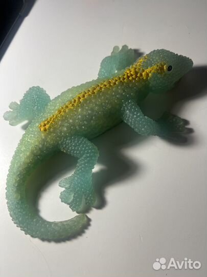 Игрушка-ящерица