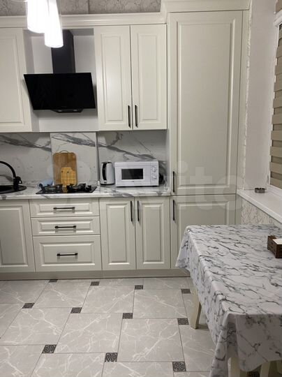 2-к. квартира, 52 м², 2/14 эт.