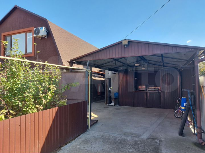 Дом 100 м² на участке 4 сот.